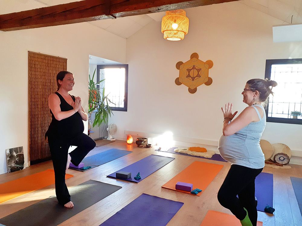 yoga prenatal Grenoble Unikaya