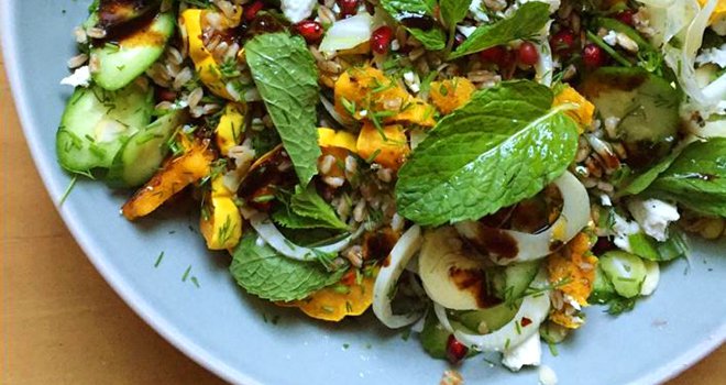 food saine healthy taboule assiette menthe feuille salade